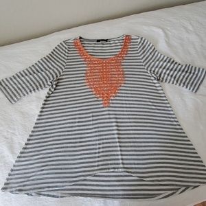 Gray and white stripped top